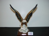 Signed Giuseppe Armani Capodimonte American Bald Eagle figurine 2 pics