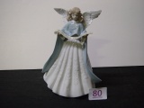 Lladro No. 5.719 “Angel Navidad cantante” porcelain figurine in original box 3 pics
