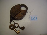 Southern Pacific RR switch lock with 2 keys. Works