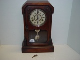 Seth Thomas mantle clock with key 16” tall