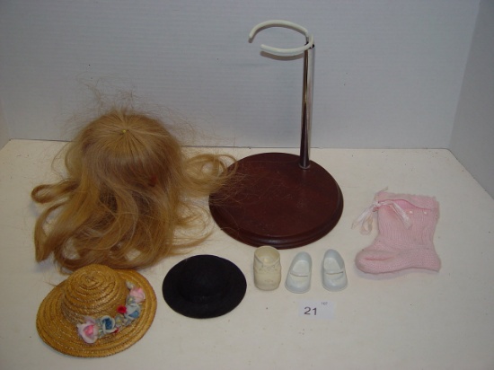 Doll misc accessory lot