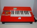 Magnus electric chord organ works