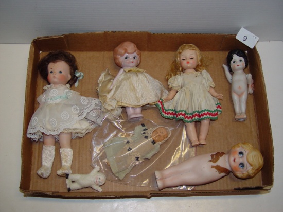 Mixed doll lot