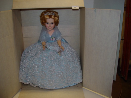 Madame Alexander Doll #2295  Sleepy eyed   22”