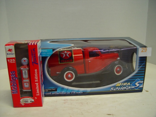 Solido Die-cast Texaco Truck 1/18 Scale, Gearbox Limited Edition 1950 Mobil gas pump 1/25 Scale