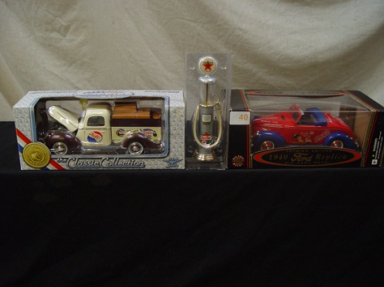 3 Collectibles, Golden Wheel Pepsi:Cola 1940 Ford 1:18 Scale,