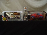 3 Collectibles, Golden Wheel Pepsi:Cola 1940 Ford 1:18 Scale,