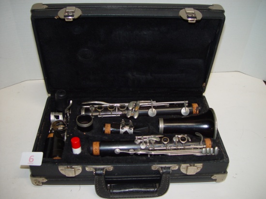 Normandy Clarinet, w/Mouthpiece & Hard Case