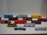 13 HO Scale Cars All With Kadee Couplers