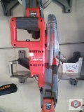 Milwaukee M18 fuel 10 inch compound sliding miter saw