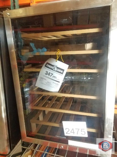 Frigidaire FFWC3822QS-1 22 Inch Freestanding Wine Cooler