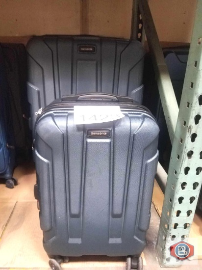 Samsonite suitcases (2 lg 1 sm)