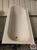 ALOHA PLUS PORCELAIN- FINISHED STEEL BATHTUB 32? 14 1/4? 60? P2506