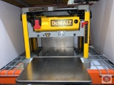 DeWalt 12 1/2? THICKNESS PLANER 15A. 10000 RPM. Model DW734