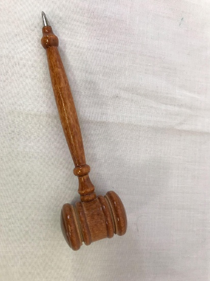 Walnut Gavel Ink Pen