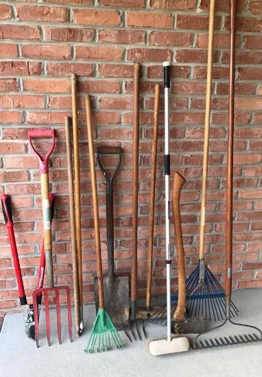 Garden Tool Lot