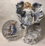 Resin Angel and Resin Angel Plate with Stand