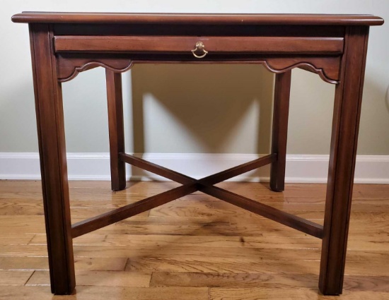 End Table with Pull Out Shelf (LPO)