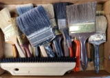 (19) Paint Brushes