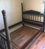 Full Turned Spindle Poster Bed (LPO)