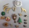 Costume Jewelry: (19) Assorted Brooches