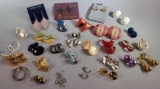 Costume Jewelry: (29) Pair Assorted Pierced Earrings