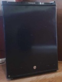 Frigidaire Mini Refrigerator (LPO)