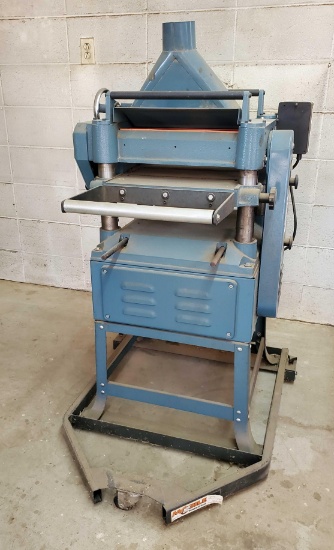 Reliant 15" Planer with Machine Base