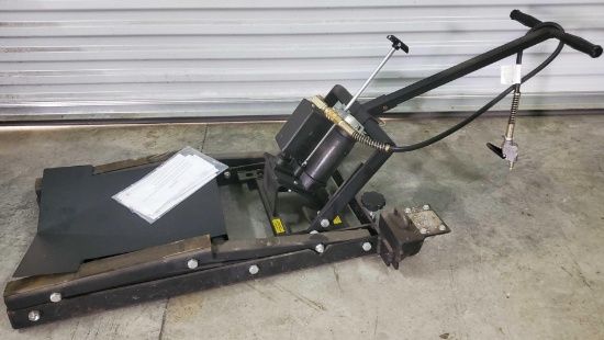 J&S Air Operated Motorcycle Lift w/Oil Pan Adapter (LPO)