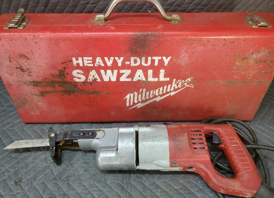 Milwaukee Heavy Duty SAWZALL w/Removable Cord & Case (LPO)