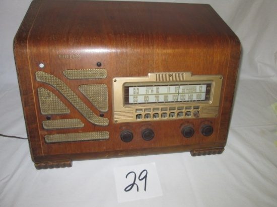 Philco Model 40-150 Radio
