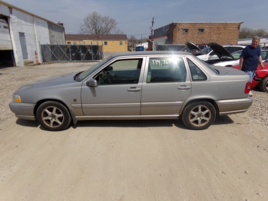 1999 Volvo S70