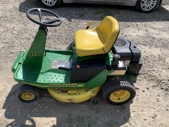 John Deere  SX85