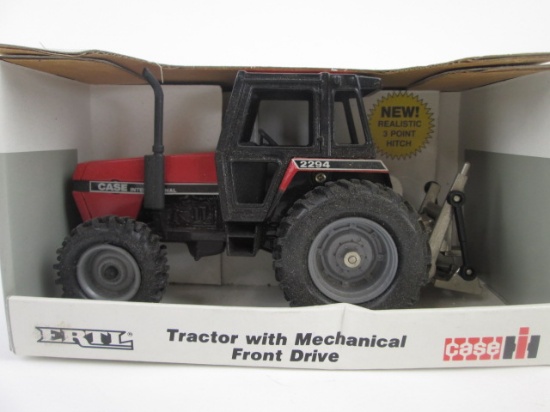 Ertl Case International Tractor 1/32