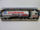 Nylint GM Goodwrench Motor Oil Tanker Transport