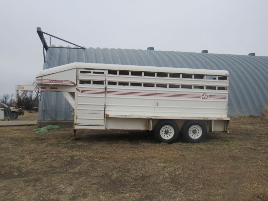 1997 Donahue 16ft Gooseneck Livestock Trailer (Good Floor & Fair Rubber)