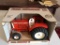 ERTL 1/16 ALLIS-CHALMERS D21 TRACTOR NIB