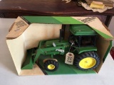 ERTL 1/16 JD UTILITY TRACTOR WITH ENDLOADER NIB