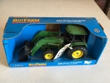 ERTL 1/32 JD 3140 MFWD TRACTOR WITH LOADER NIB