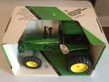 ERTL 1/16 JD MFWD ROW-CROP TRACTOR NIB