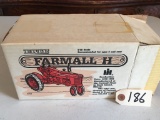 ERTL 1/16 FARMALL H NIB