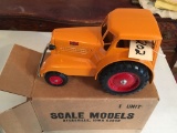 1/16 MINNEAPOLIS MOLINE UDLX W/ SHIPPING BOX