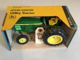 ERTL 1/16 JD UTILITY TRACTOR NIB