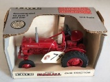 ERTL 1/16 MCCORMICK FARMALL CUB TRACTOR NIB