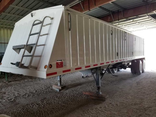 2010 Neville 34’ Grain Trailer, 2 Ag Hoppers, Roll Tarp, Always Shedded, Ex