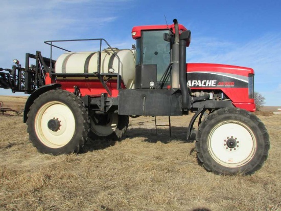 2010 Apache AS1010 Sprayer, GPS & Auto Steer, 90 Ft, Monitor, 1,000 Gal Tan