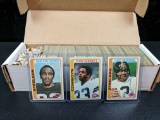 1978 TOPPS FOOTBALL COMPLETE SET - NICE CRISP SET. CARDS EXMT TO NM-MT.