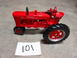 SCALE MODEL 1/8 SCALE FARMALL [M] TRACTOR