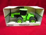 ERTL 1/32 STEIGER COUGAR TRACTOR N.I.B.