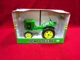 SPEC CAST 1/16 JOHN DEERE UNSTYLED L TRACTOR N.I.B.